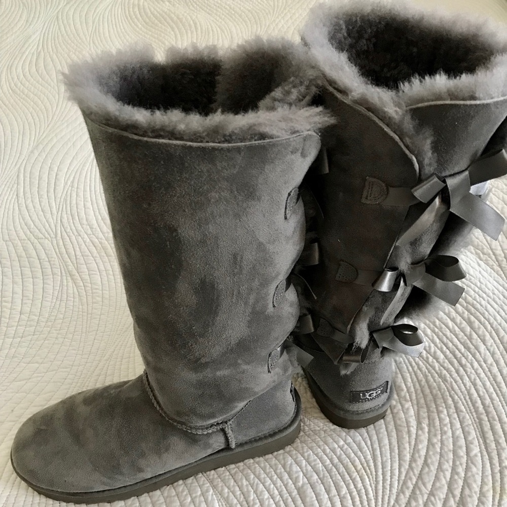Ugg Australia “Bailey” Bow Tall II boots in grey